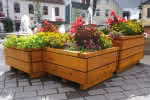Massiv-Pflanzkasten aus lasierter Lärche 