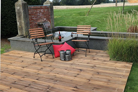 Terrassendiele 24x138 mm Kiefer KDI-braun, franz. Profil 