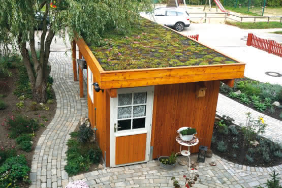 Gründachbausatz für freistehende Geräteräume 