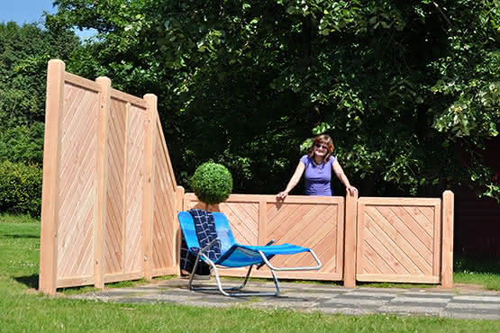 Vorgartenzaun Lugano 90x90 cm Vorgartenzaun geschlossen Lärche/Douglasie naturbelassen 90 x 90 cm Vorgartenzaun geschlossen