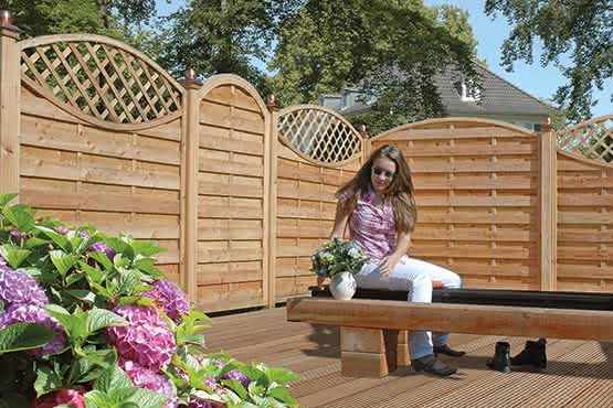 Bogendichtzaun Monegro 150x180/161 cm geschlossen Lärche naturbelassen 150 x 180/161 cm geschlossen | Lärche naturbelassen