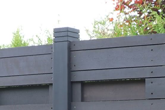 Design-Pfosten aus Kapur, FSC-zertifiziert (FSC 100%) 