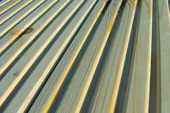 Terrassenholz Kiefer KDI grün genutetes Profil 27x145 mm 4 m 4,00 m