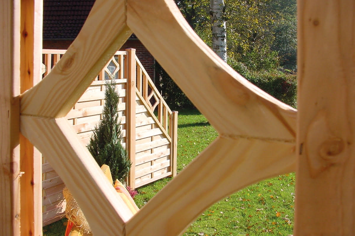 Sichtschutzzaun mit Ornament Mayor 