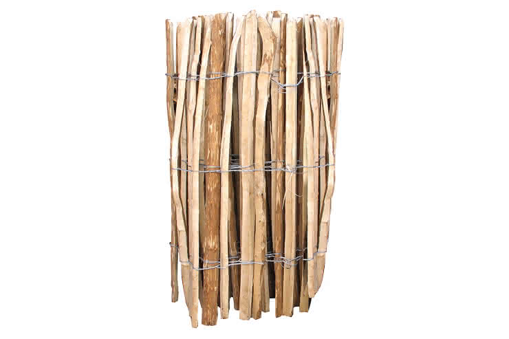 Rollzaun Haselnuss Staketenabstand ca. 3-4 cm 