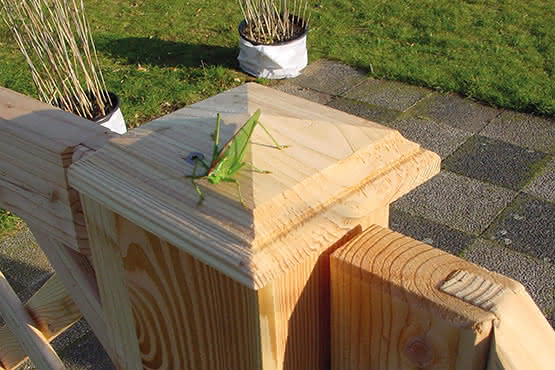 Pfostenkappen aus Holz 