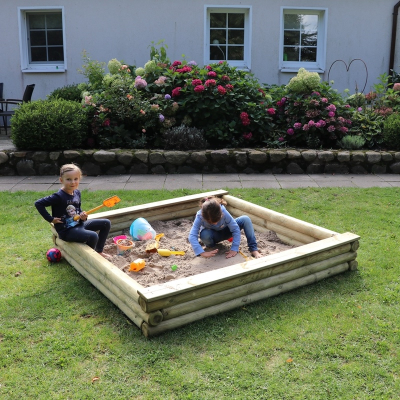 Sandkasten aus Holz: Merle KDI 180 x 180 cm 