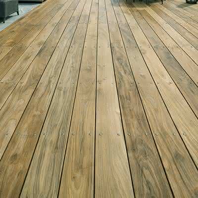 23 x 140 x 2200 mm Robinie Terrassendiele rustikales, glattes Profil 2,20 m