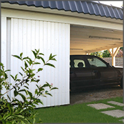 Carport mit Schiebetür